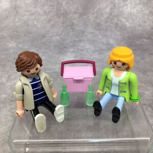 Playmobil Couple on Picnic- Male & Female Figures w/ Drinks